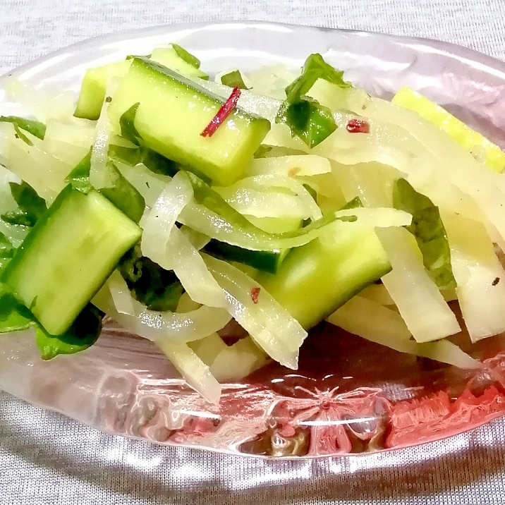 大根キュウリ大葉の梅昆布茶和え☆副菜や箸休めに